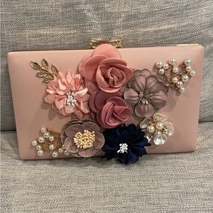 Boutique 3d floral clutch purse